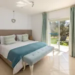 Vakantiehuis Moradia Olhos De Agua - 3 Quartos - 6 Camas