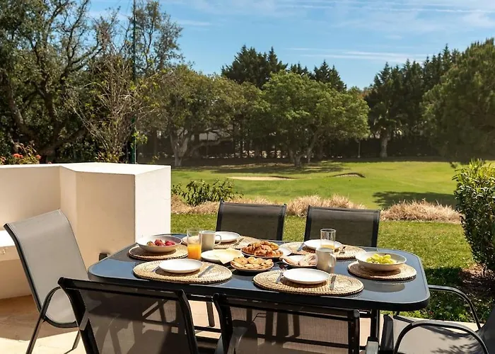 Moradia Olhos De Agua - 3 Quartos - 6 Camas