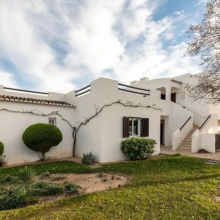 Dom wakacyjny Moradia Olhos De Agua - 3 Quartos - 6 Camas