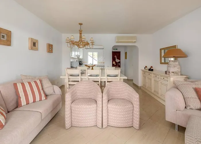 Dom wakacyjny Moradia Olhos De Agua - 3 Quartos - 6 Camas