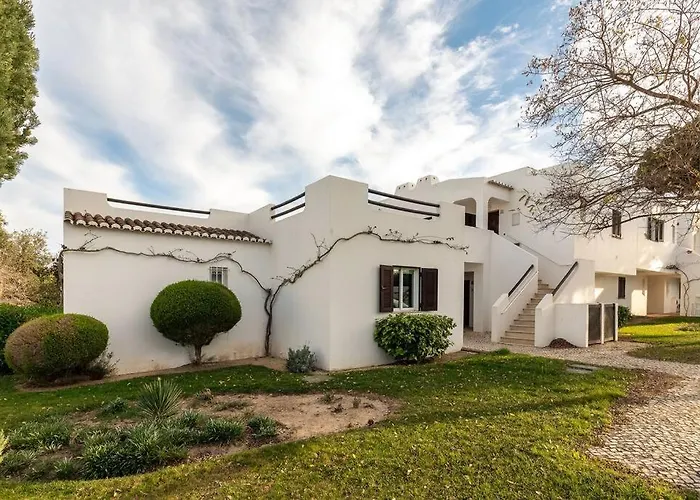 Dom wakacyjny Moradia Olhos De Agua - 3 Quartos - 6 Camas